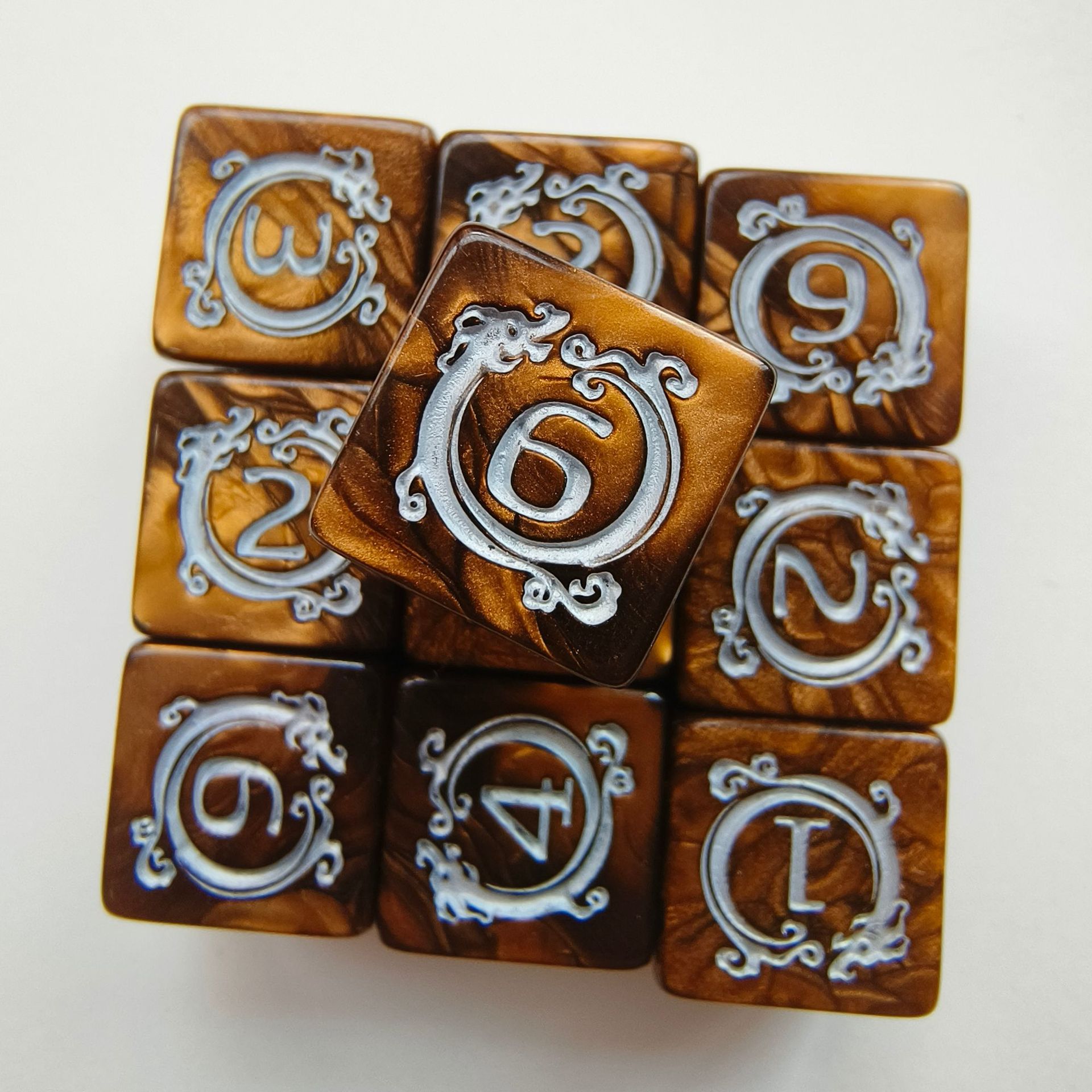 Dice Tower Wooden - 10pcs/set Dragon Print Number Dice Set