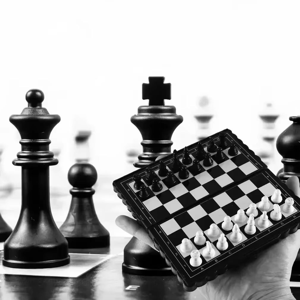 1Pc Mini Magnetic  Chess Set   - Board Game Idea avis et prix