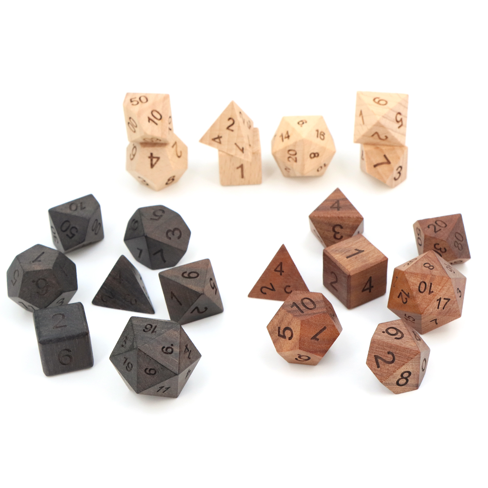 7PCS Wooden Dice Set DND Table - Dice Tower Wooden avis et prix