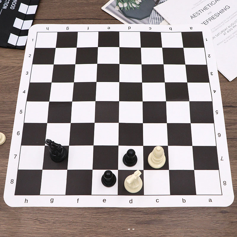 Foldable International Chess B - Board Game Quacks avis et prix